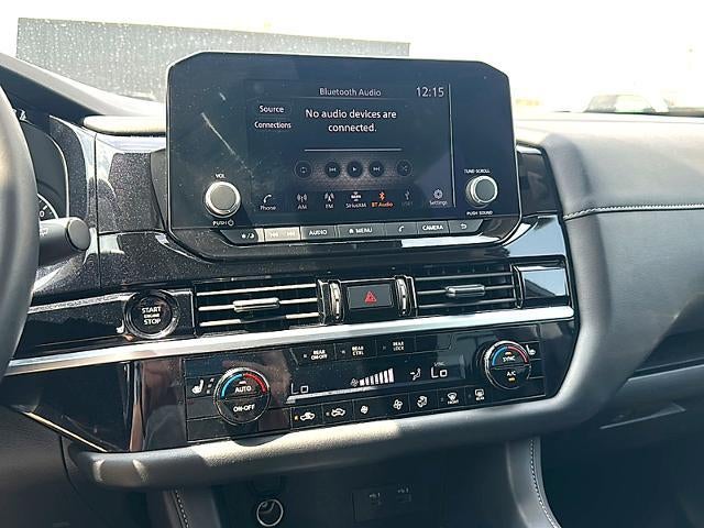 2025 Nissan Pathfinder SV 2WD