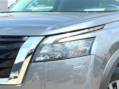 2025 Nissan Pathfinder SV 2WD