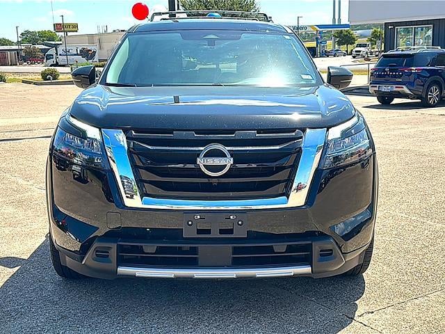 2025 Nissan Pathfinder SL 2WD