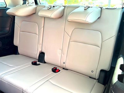 2025 Nissan Pathfinder SL 2WD