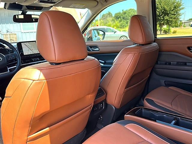 2022 Nissan Pathfinder Platinum 4WD