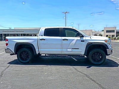 2017 Toyota Tundra SR5 5.7L V8