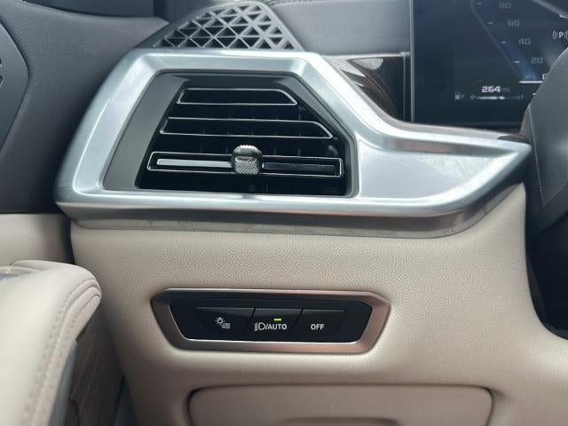 2024 BMW X7 M60i Sports Activity Vehicle