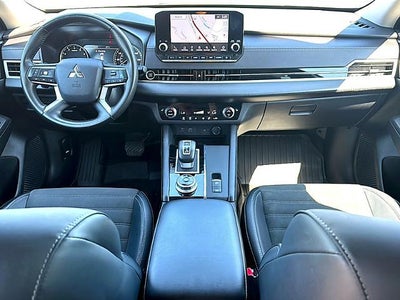 2024 Mitsubishi Outlander SE FWD