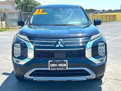 2025 Mitsubishi Outlander SE FWD