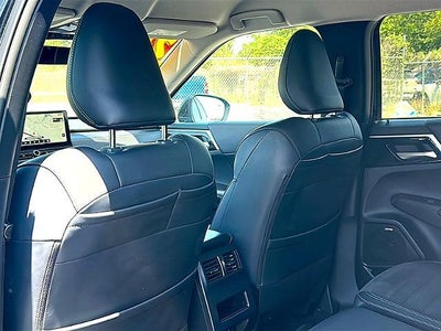 2025 Mitsubishi Outlander SE FWD