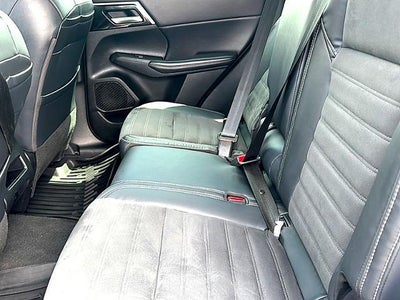 2023 Mitsubishi Outlander SE S-AWC