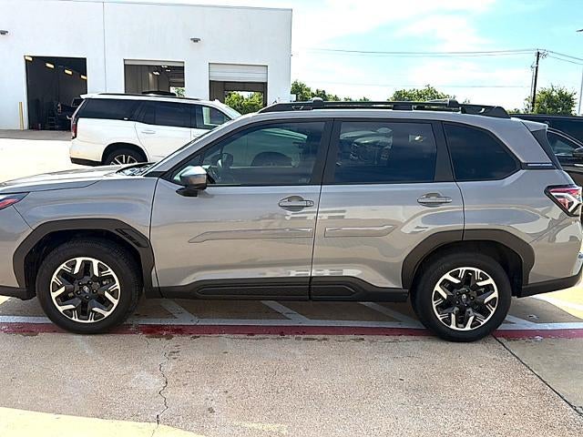 2025 Subaru Forester Premium AWD
