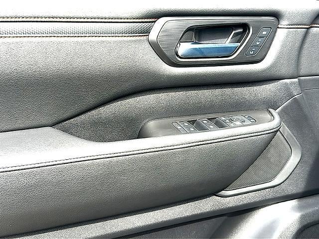 2025 Nissan Armada 4x4 PRO-4X