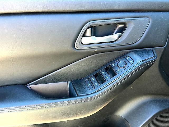 2025 Nissan Rogue FWD SV