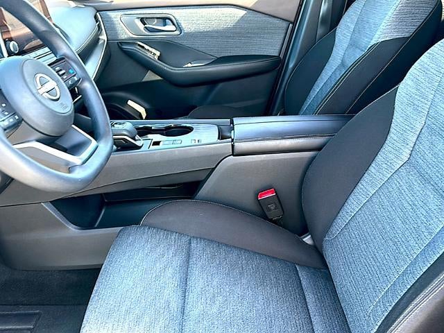 2023 Nissan Rogue FWD SV *Ltd Avail*