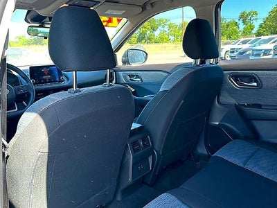 2023 Nissan Rogue FWD SV *Ltd Avail*