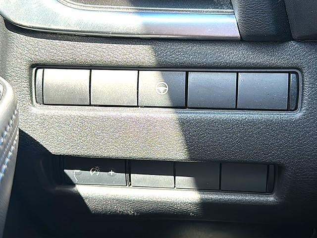 2023 Nissan Rogue FWD SV *Ltd Avail*