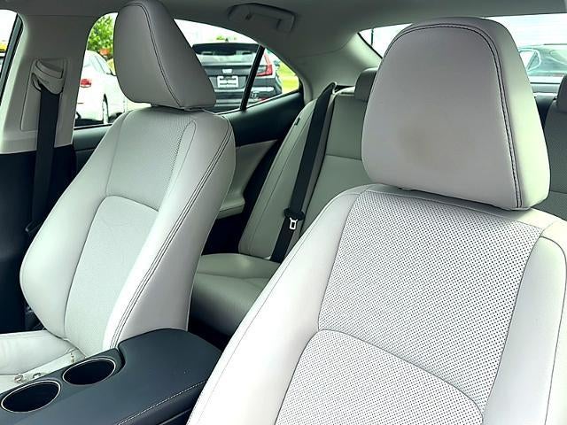 2015 Lexus IS 350 4dr Sdn RWD