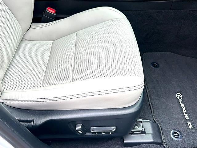 2015 Lexus IS 350 4dr Sdn RWD