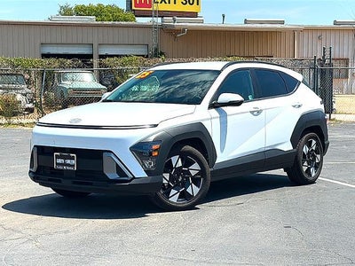 2025 Hyundai KONA SEL FWD