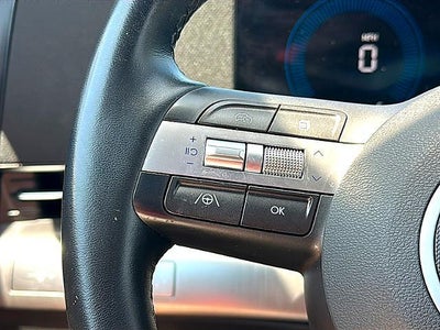 2025 Hyundai KONA SEL FWD