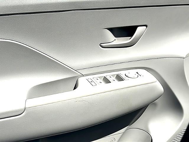 2024 Hyundai KONA SEL FWD