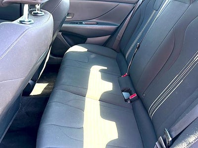 2024 Hyundai ELANTRA SEL IVT