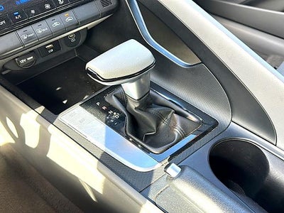 2024 Hyundai ELANTRA SEL IVT