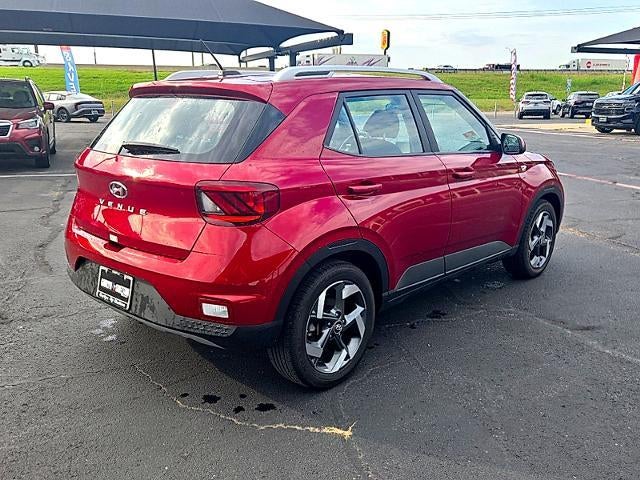 2025 Hyundai VENUE SEL IVT