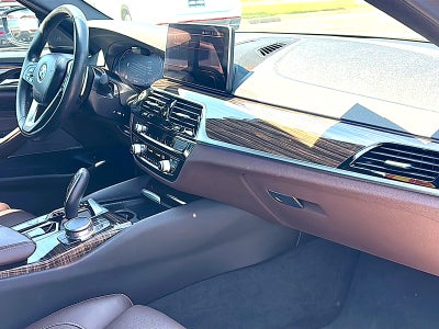 2021 BMW 540i Sedan