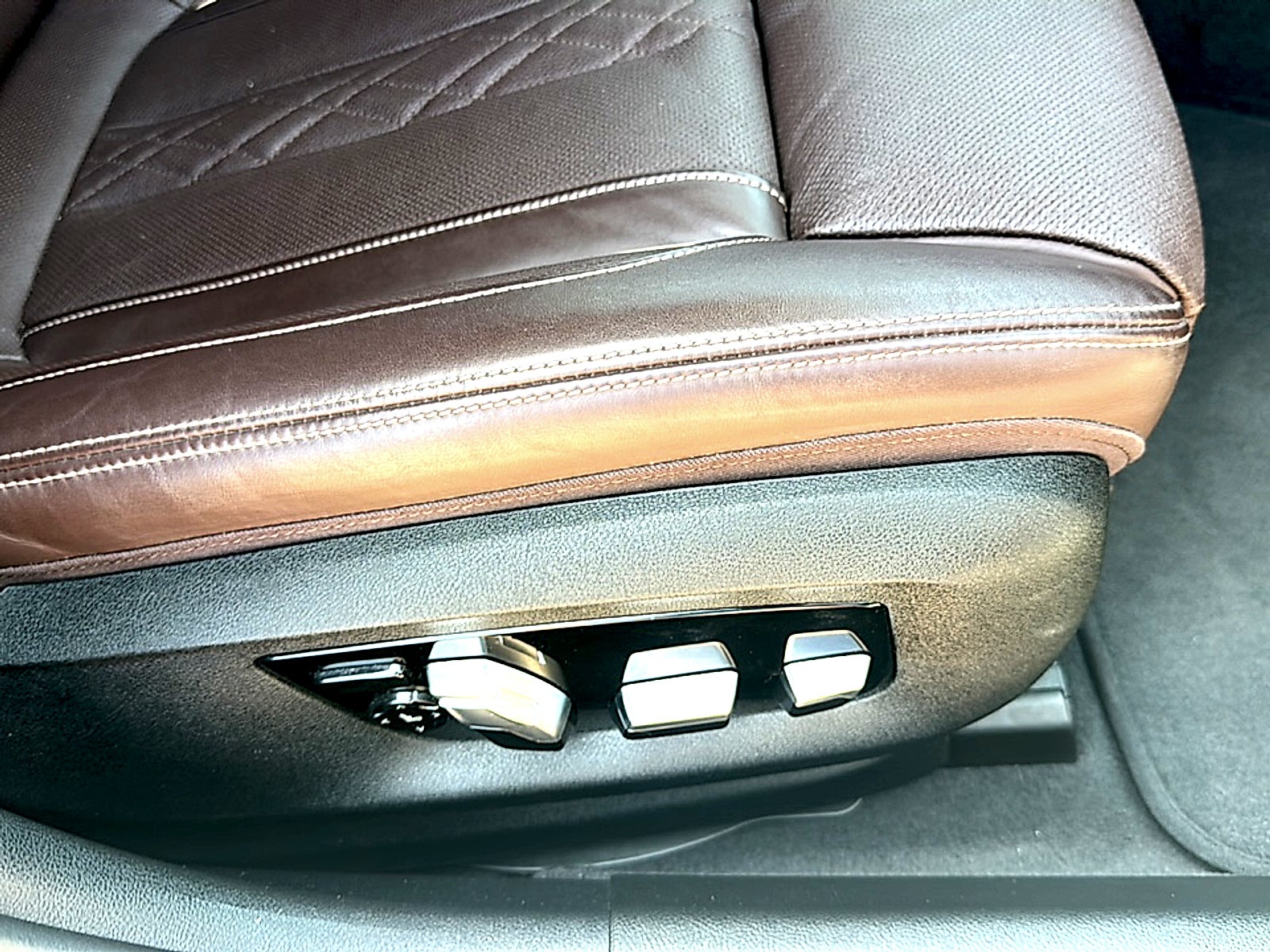 2021 BMW 540i Sedan