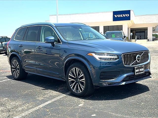 2022 Volvo XC90 T6 AWD Momentum 6P
