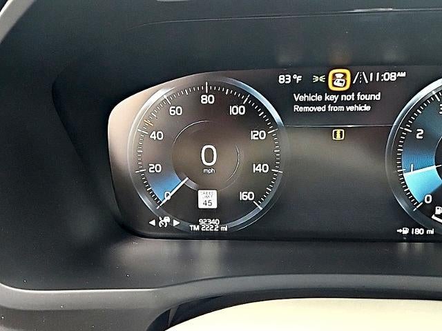 2022 Volvo XC90 T6 AWD Momentum 6P