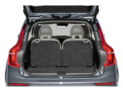 2022 Volvo XC90 T6 AWD Momentum 6P