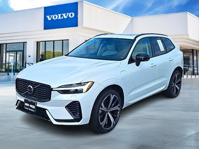 2024 Volvo XC60 Recharge Plug-In Hybrid T8 eAWD PHEV Ultimate Dark Theme