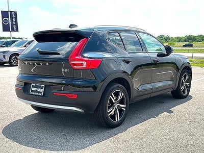 2023 Volvo XC40 B5 AWD Core