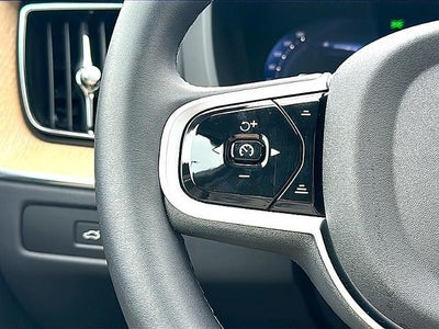 2026 Volvo XC60 B5 AWD Plus