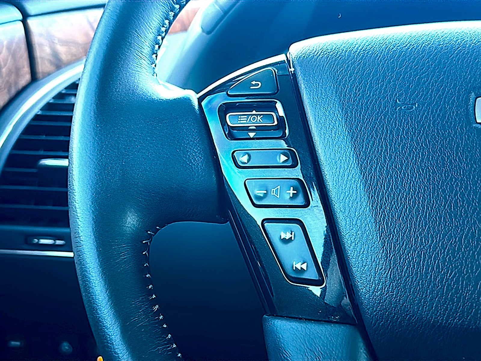 2023 Nissan Armada SL 4WD