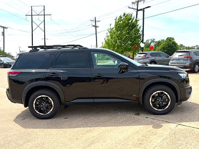 2025 Nissan Pathfinder Rock Creek®