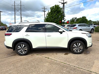 2024 Nissan Pathfinder SL FWD