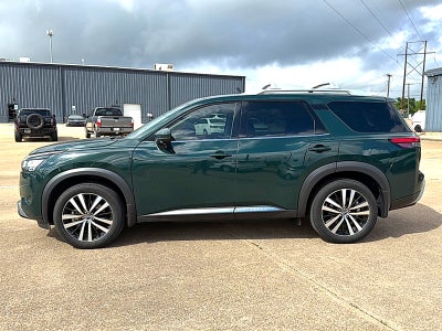 2024 Nissan Pathfinder Platinum FWD