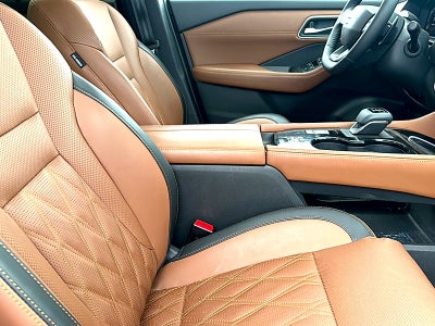 2025 Nissan Rogue Platinum FWD