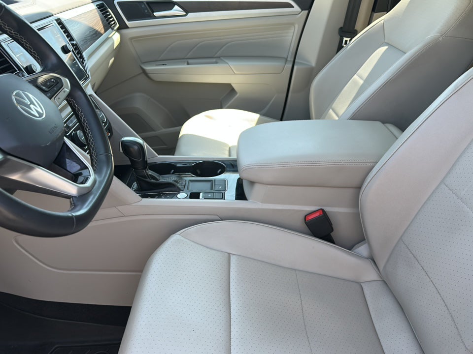2022 Volkswagen Atlas 2.0T SE w/Technology