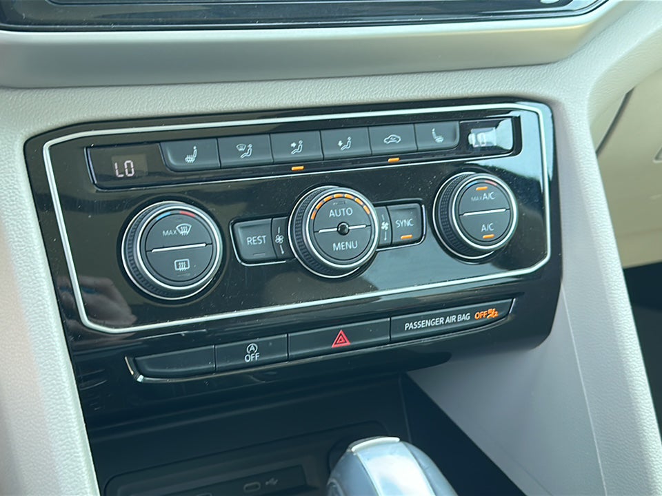 2022 Volkswagen Atlas 2.0T SE w/Technology