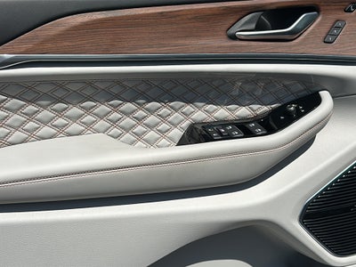 2023 Jeep Grand Cherokee Summit 4x2