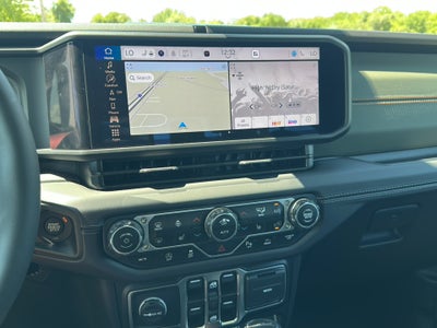 2025 Jeep Gladiator Mojave X