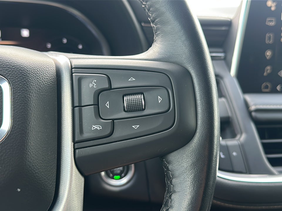 2022 GMC Yukon 2WD SLT