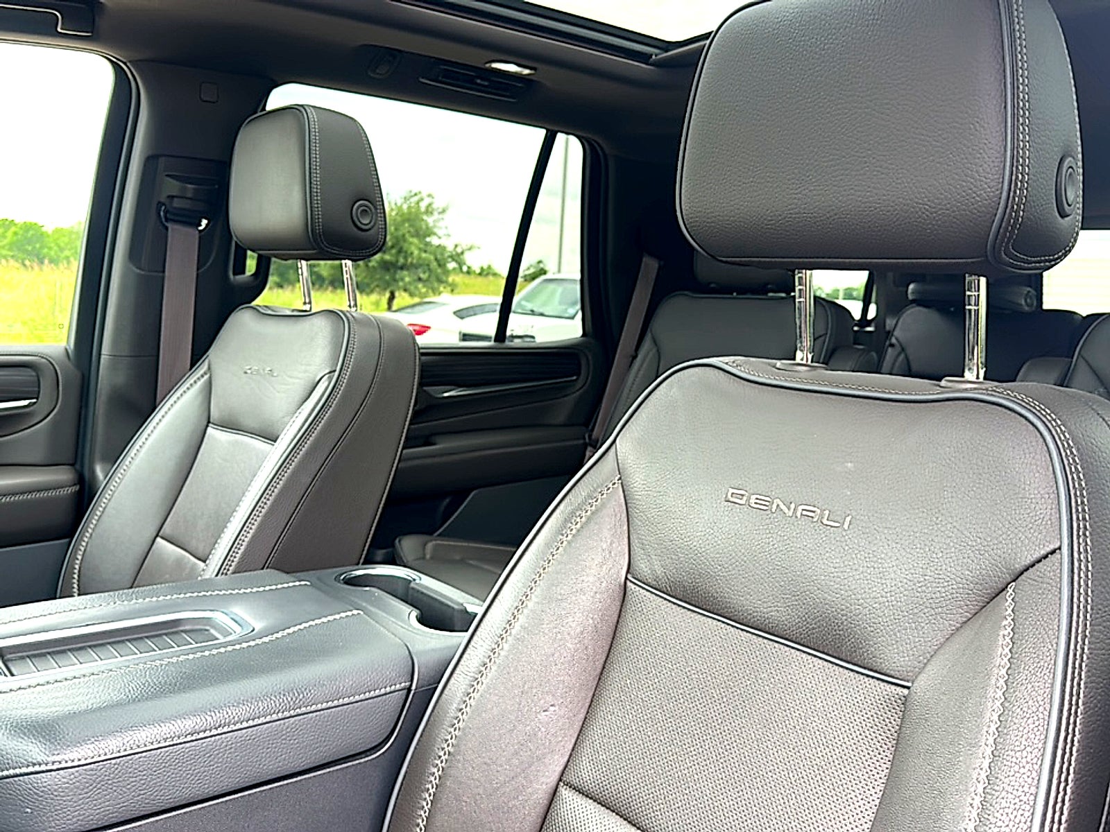 2022 GMC Yukon Denali Denali