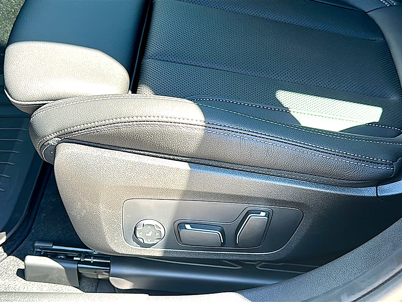 2026 BMW 3 Series 330i NA
