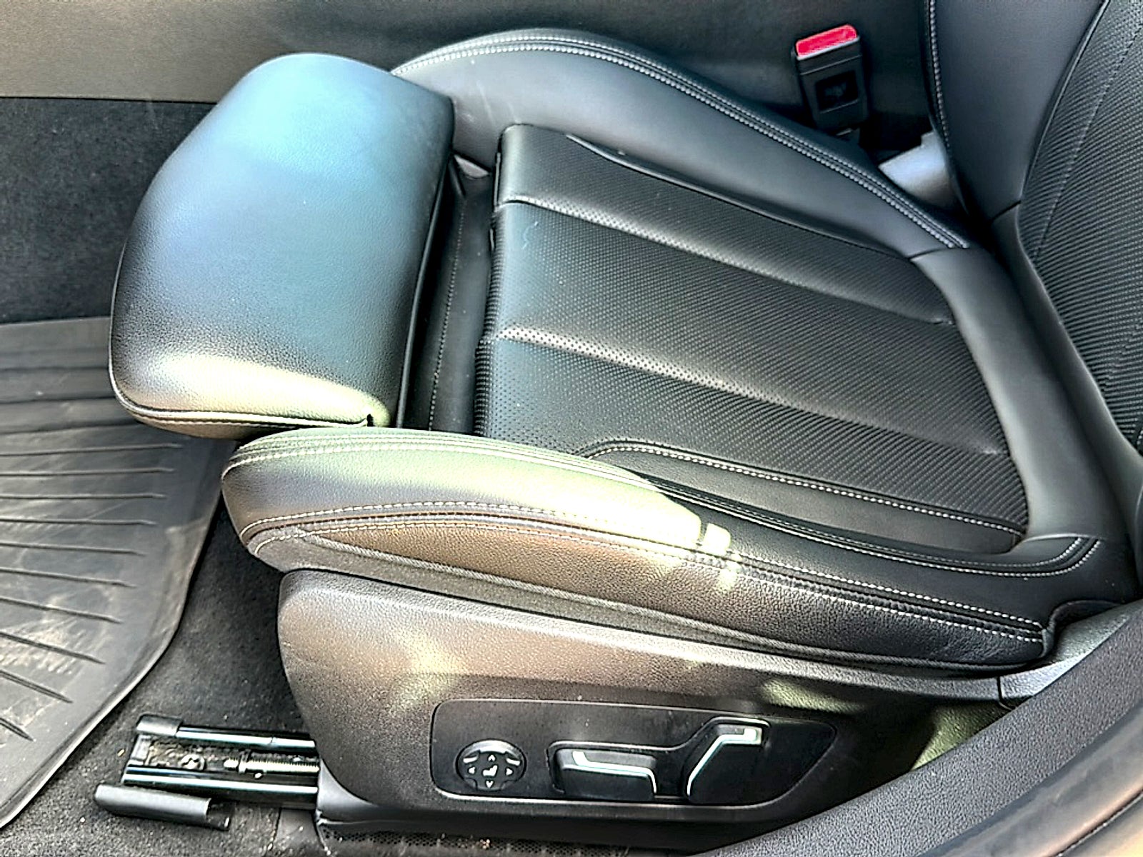 2024 BMW 3 Series 330i