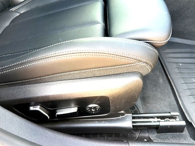 2024 BMW 3 Series 330i