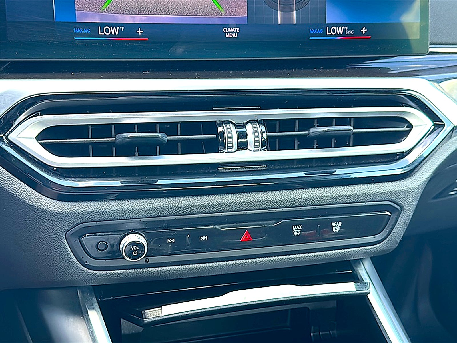 2024 BMW 3 Series 330i