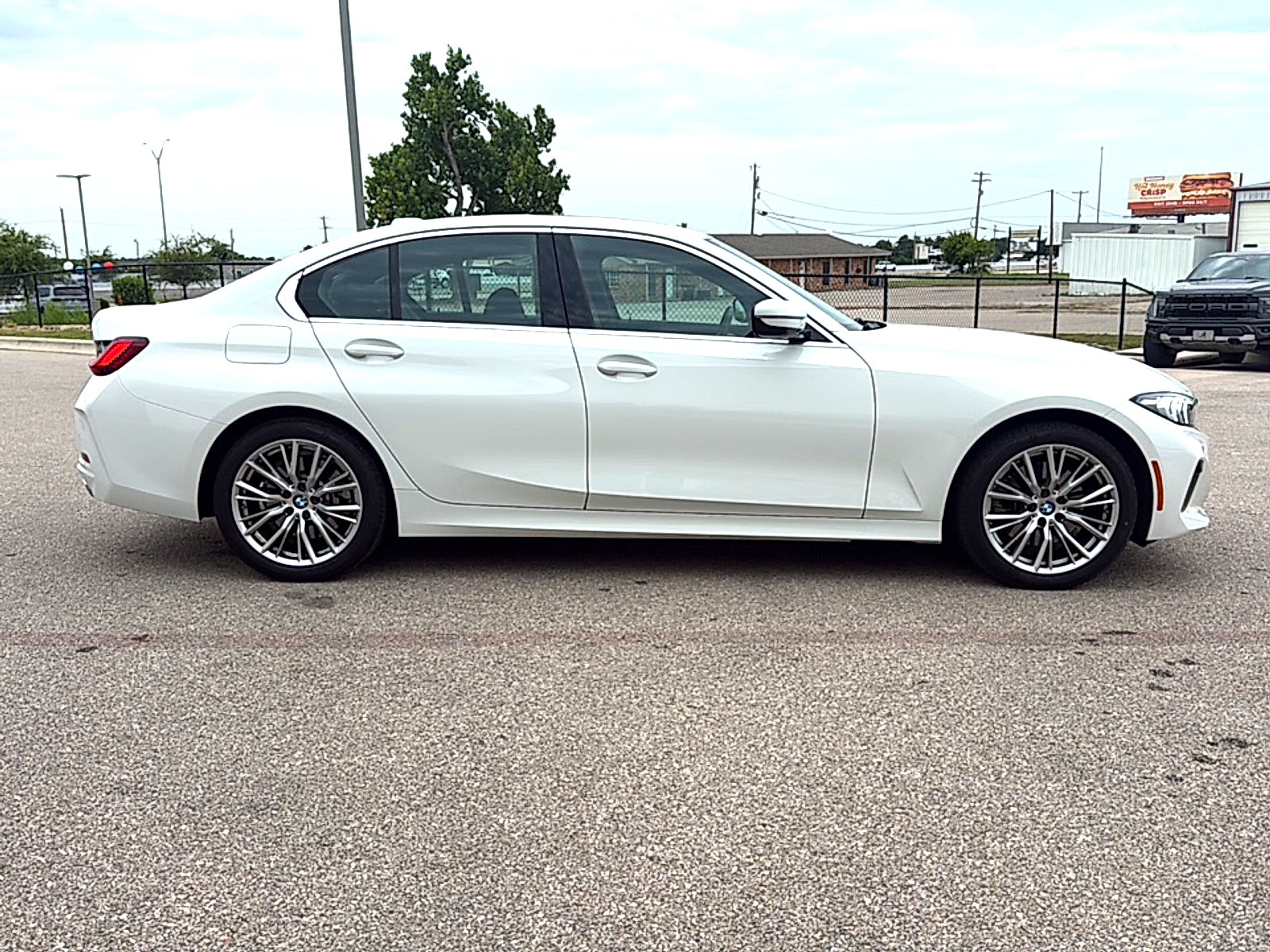 2024 BMW 3 Series 330i