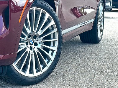 2027 BMW X7 xDrive40i